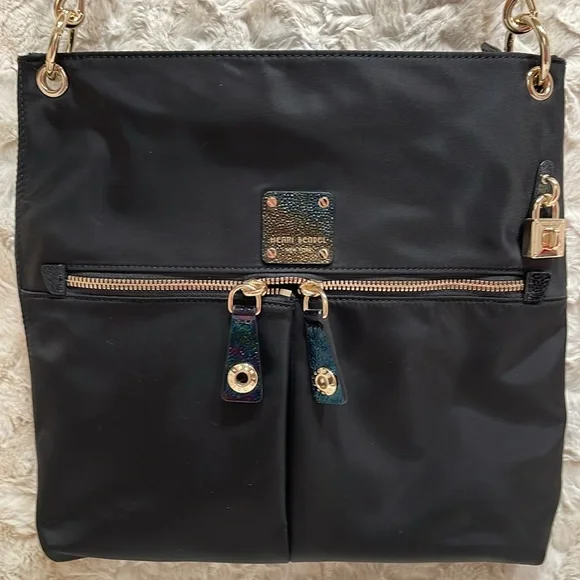 RARE🔥 Henri Bendel PETROL Messenger crossbody!!! - Picture 1 of 8